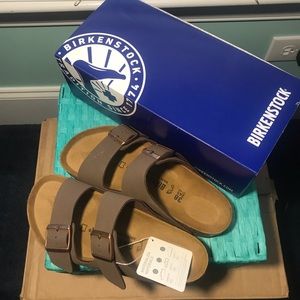 Birkenstock Arizona in Mocha